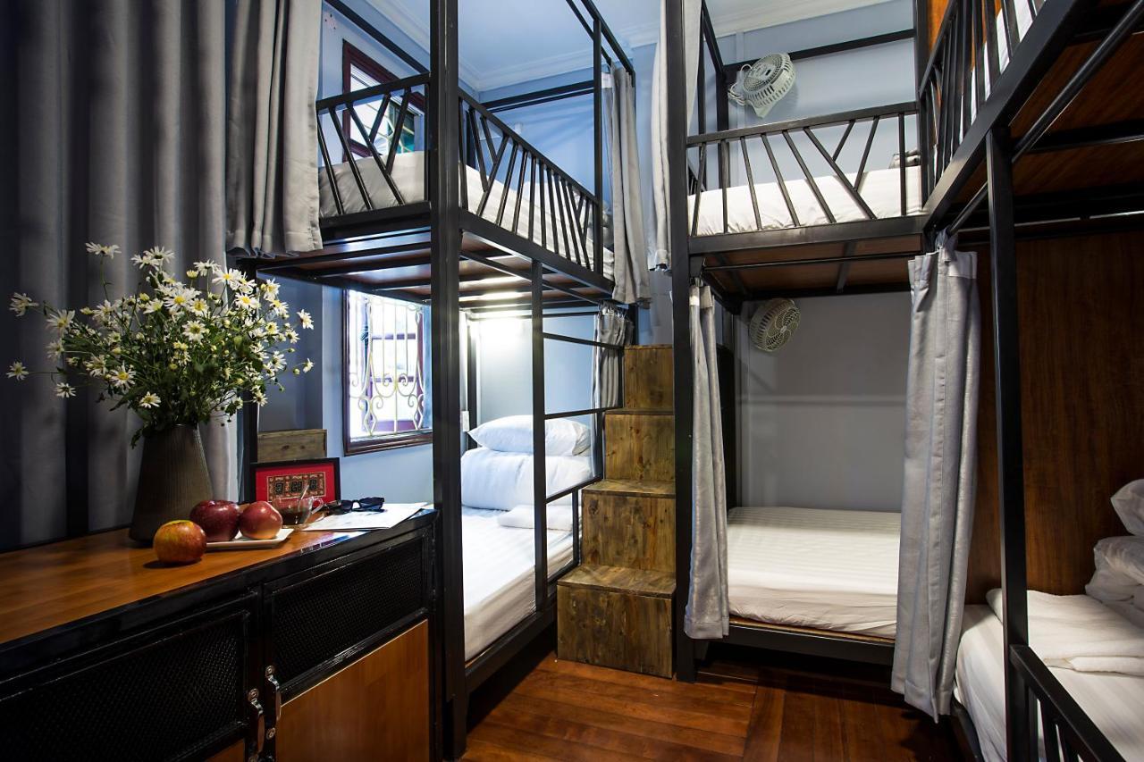 The Chi Novel Hostel Hanoï Extérieur photo